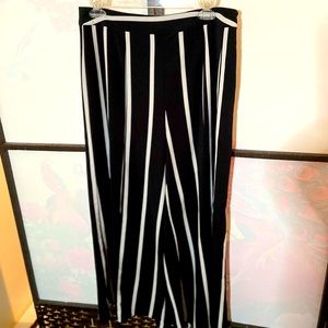 Cute striped pants, great for work!